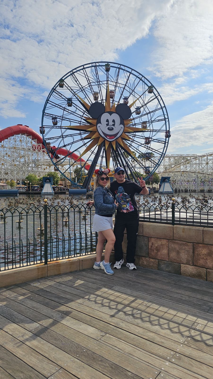 Gina y Gabriel en Disney California Adventure